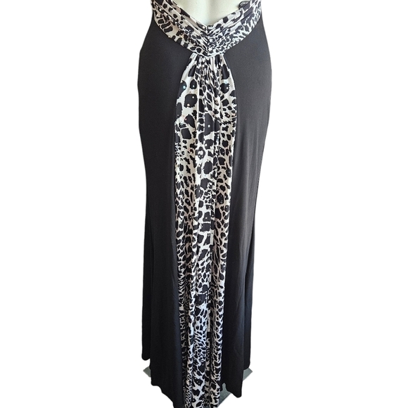 ZUM ZUM Black White Animal Print Gown Sz 3/4 Halter Open Back Dark Romantic - Picture 5 of 6